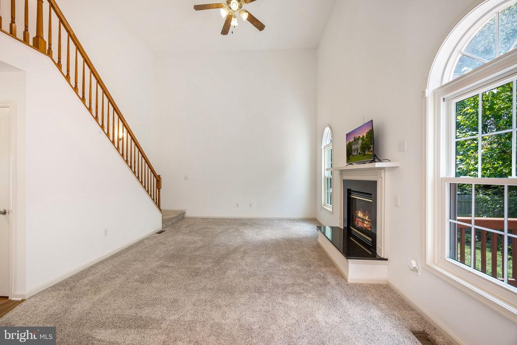 10307 NAPOLEON STREET