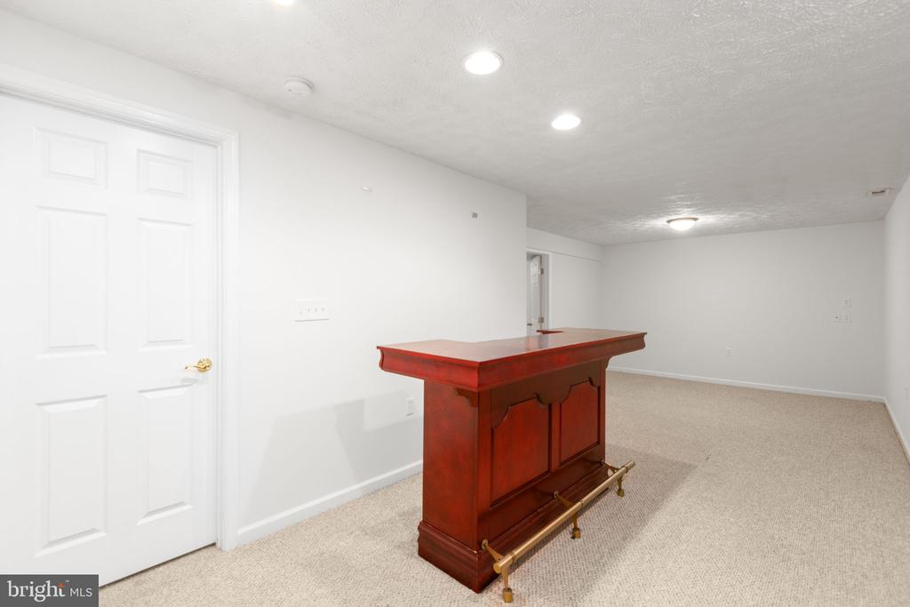 11209 SPRINGFIELD DRIVE