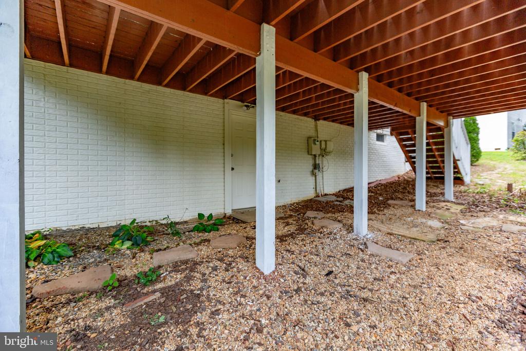11209 SPRINGFIELD DRIVE