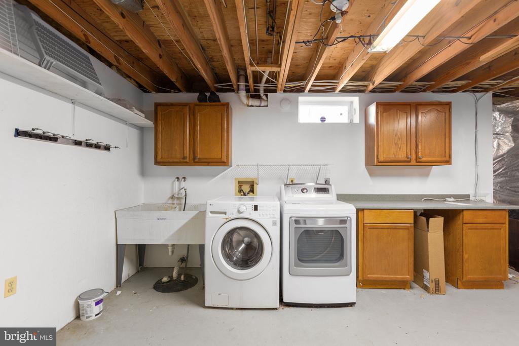 11209 SPRINGFIELD DRIVE