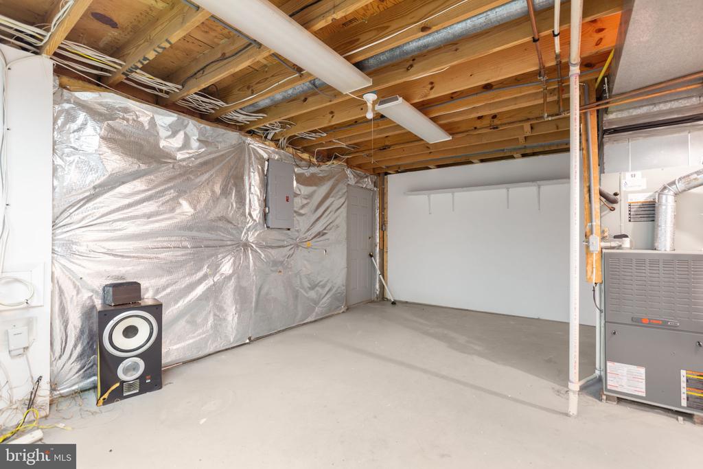 11209 SPRINGFIELD DRIVE