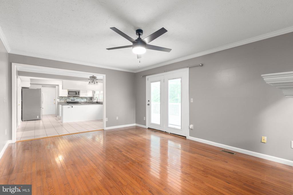 11209 SPRINGFIELD DRIVE