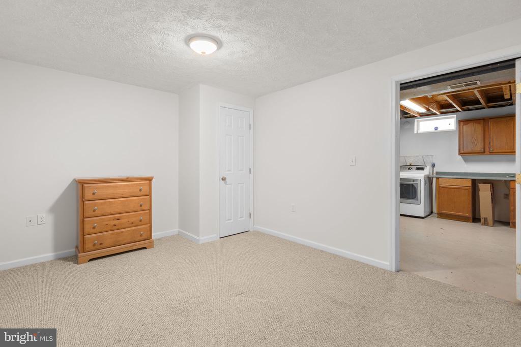 11209 SPRINGFIELD DRIVE