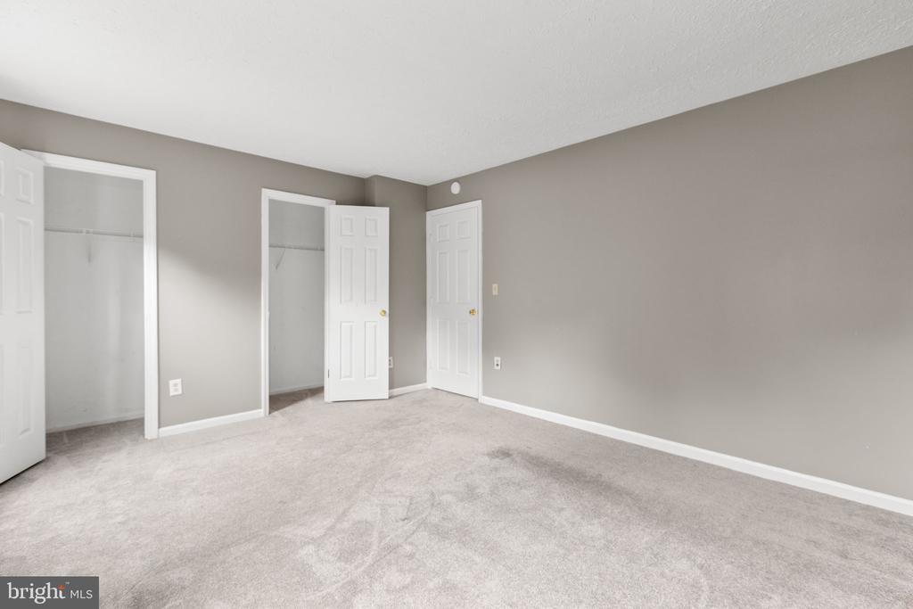 11209 SPRINGFIELD DRIVE