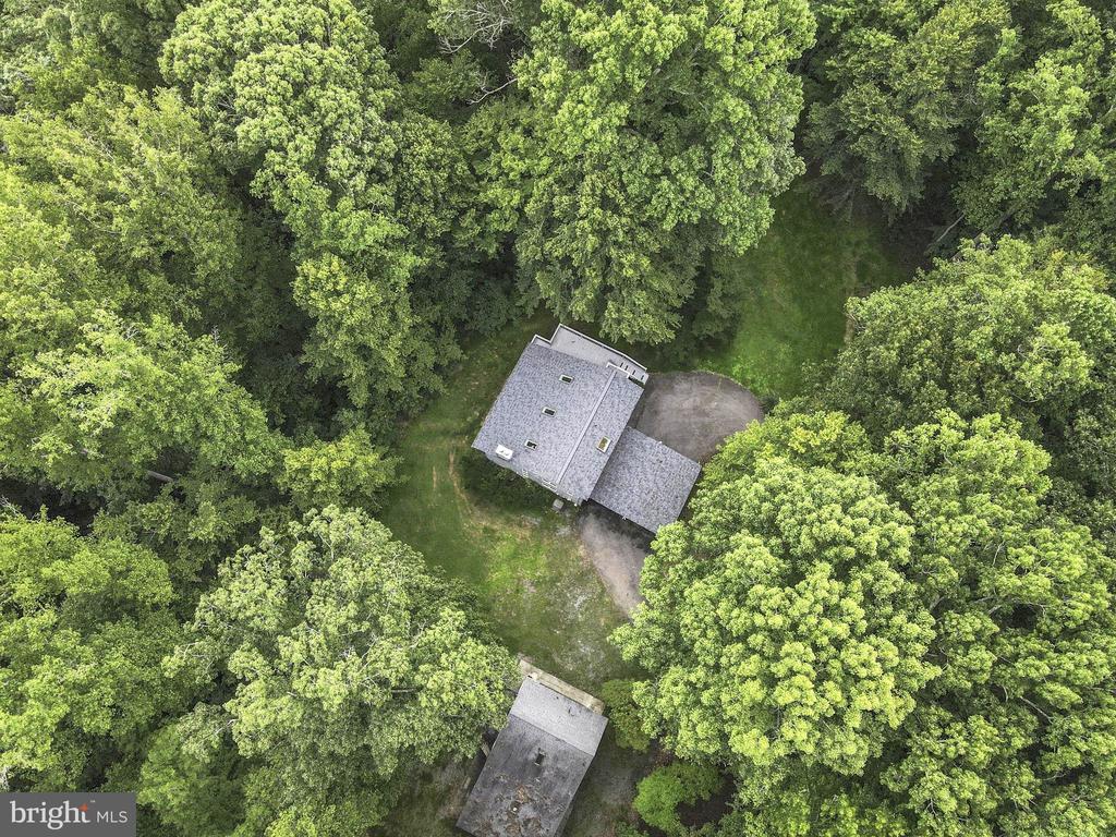 7 RIVER OAK PLACE