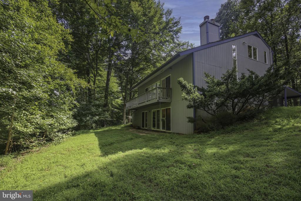 7 RIVER OAK PLACE