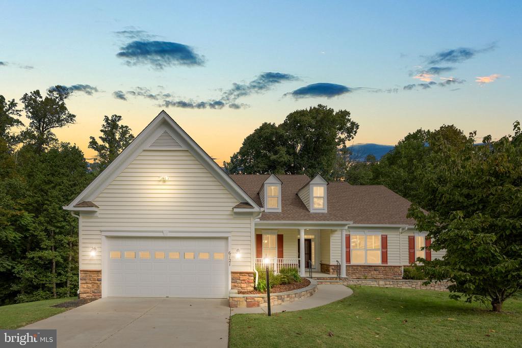 6121 SUNLIGHT MOUNTAIN