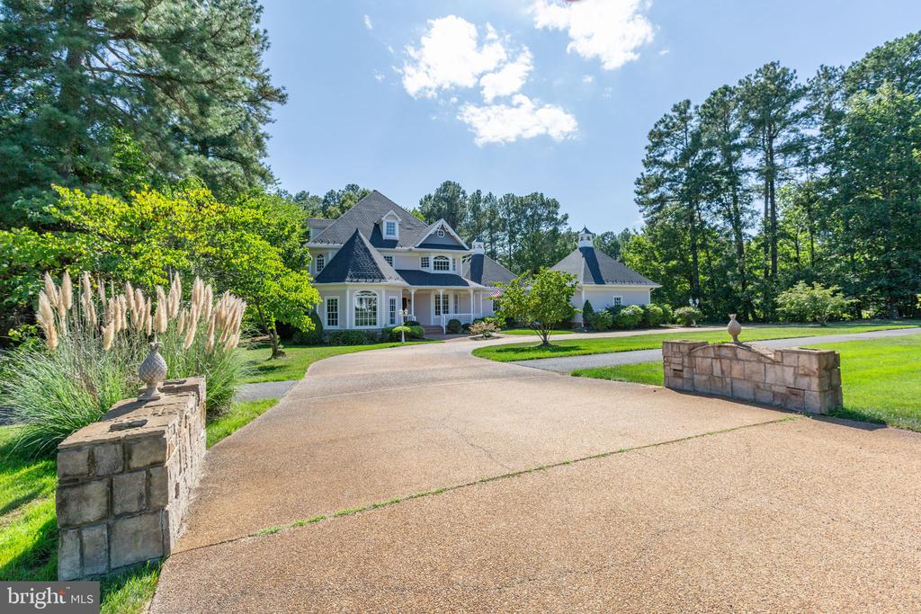 11806 FAWN LAKE PARKWAY