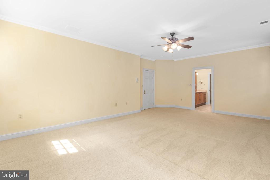 11806 FAWN LAKE PARKWAY