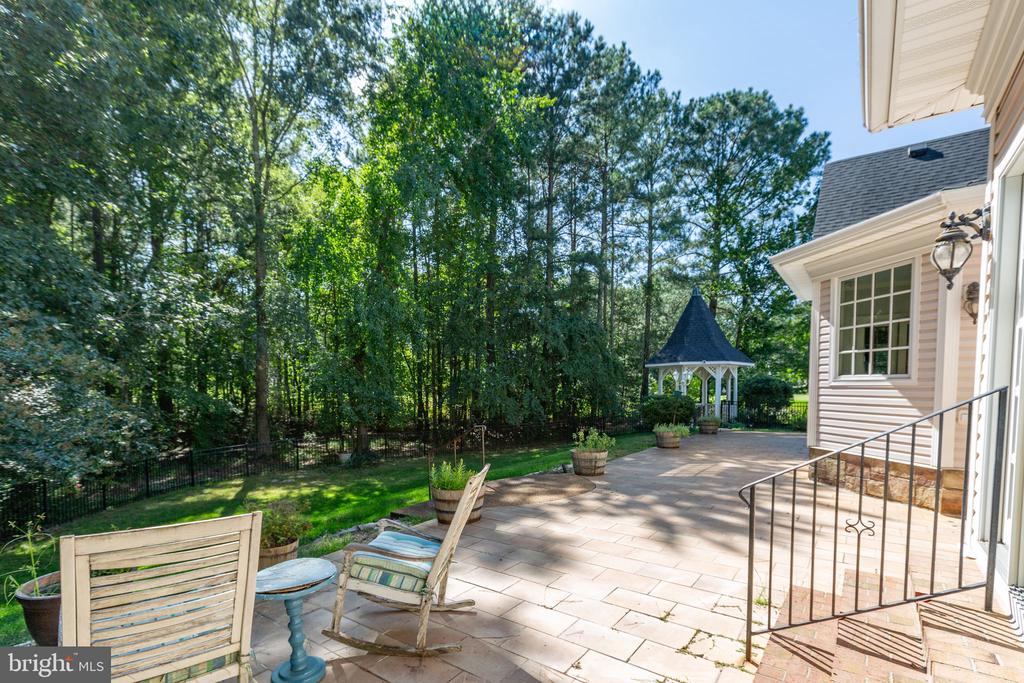 11806 FAWN LAKE PARKWAY