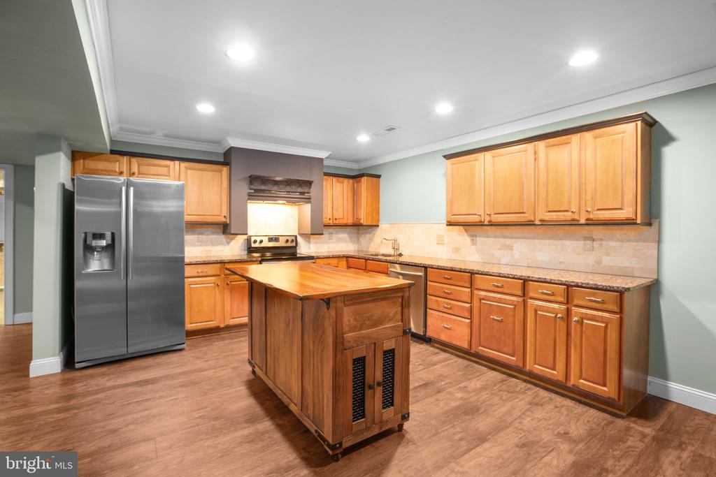 11806 FAWN LAKE PARKWAY