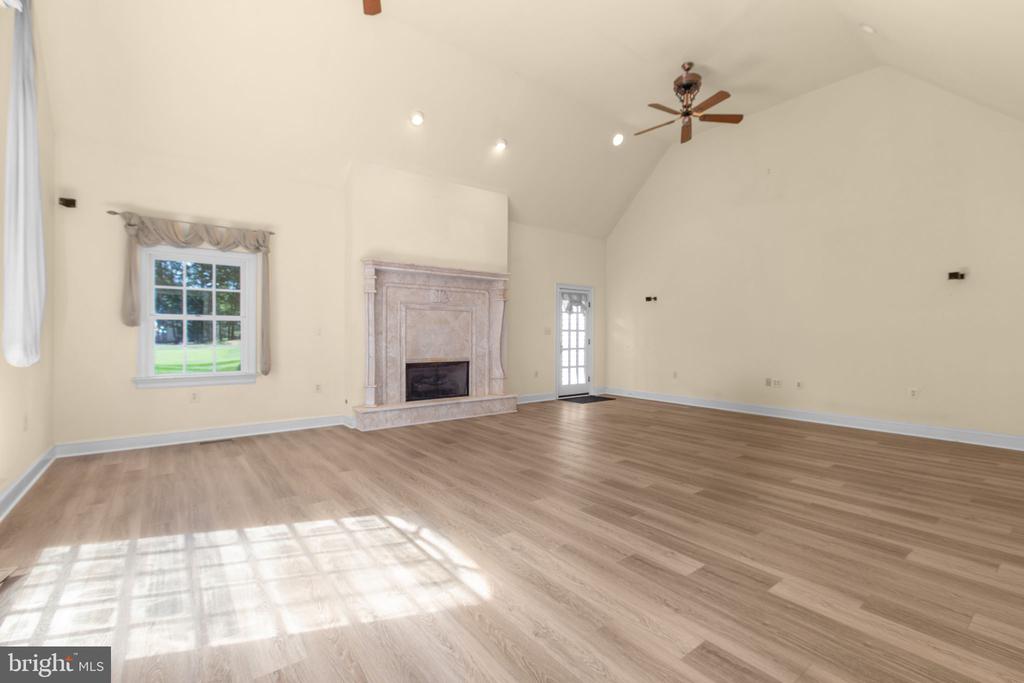 11806 FAWN LAKE PARKWAY