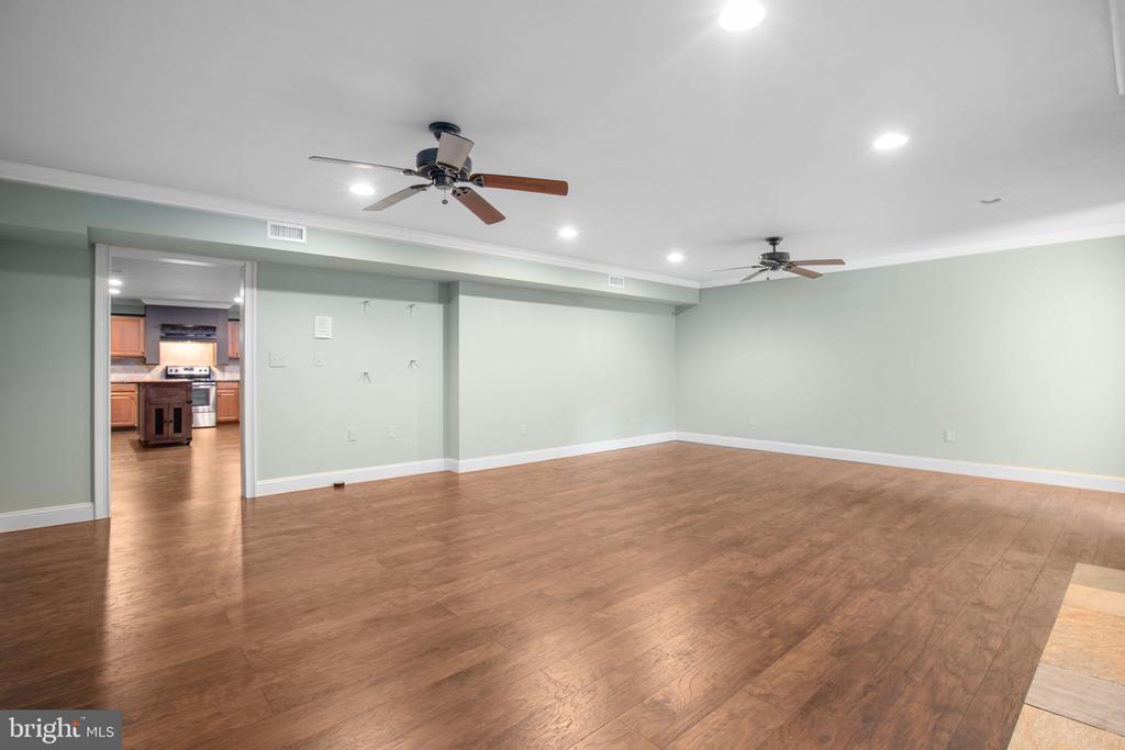 11806 FAWN LAKE PARKWAY