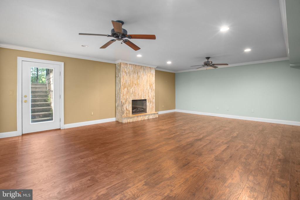 11806 FAWN LAKE PARKWAY