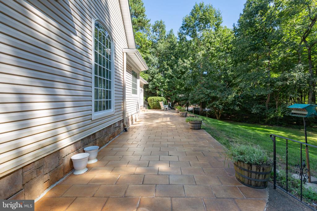 11806 FAWN LAKE PARKWAY