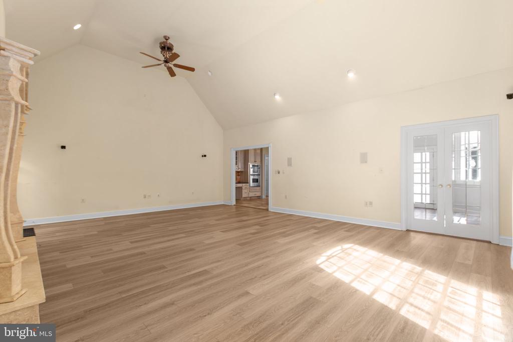11806 FAWN LAKE PARKWAY