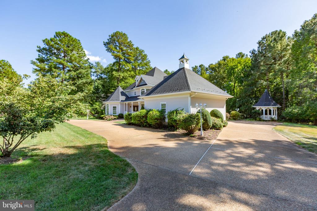 11806 FAWN LAKE PARKWAY