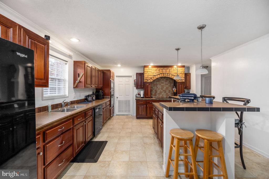 10325 MILL POND ROAD