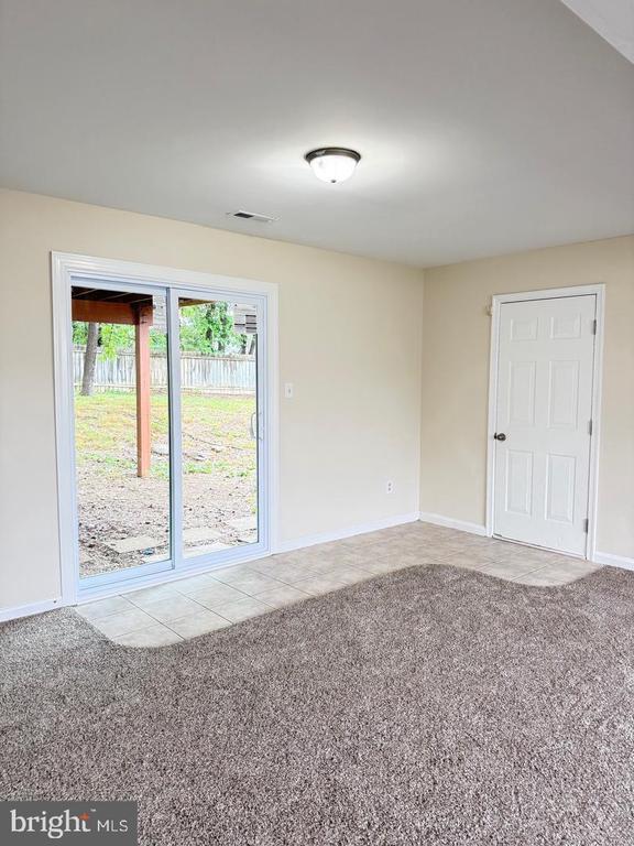 5703 WESTCHESTER LANE