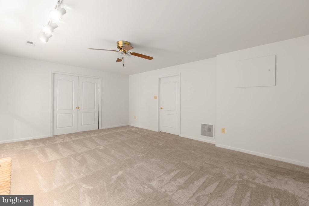 10109 COLECHESTER DRIVE