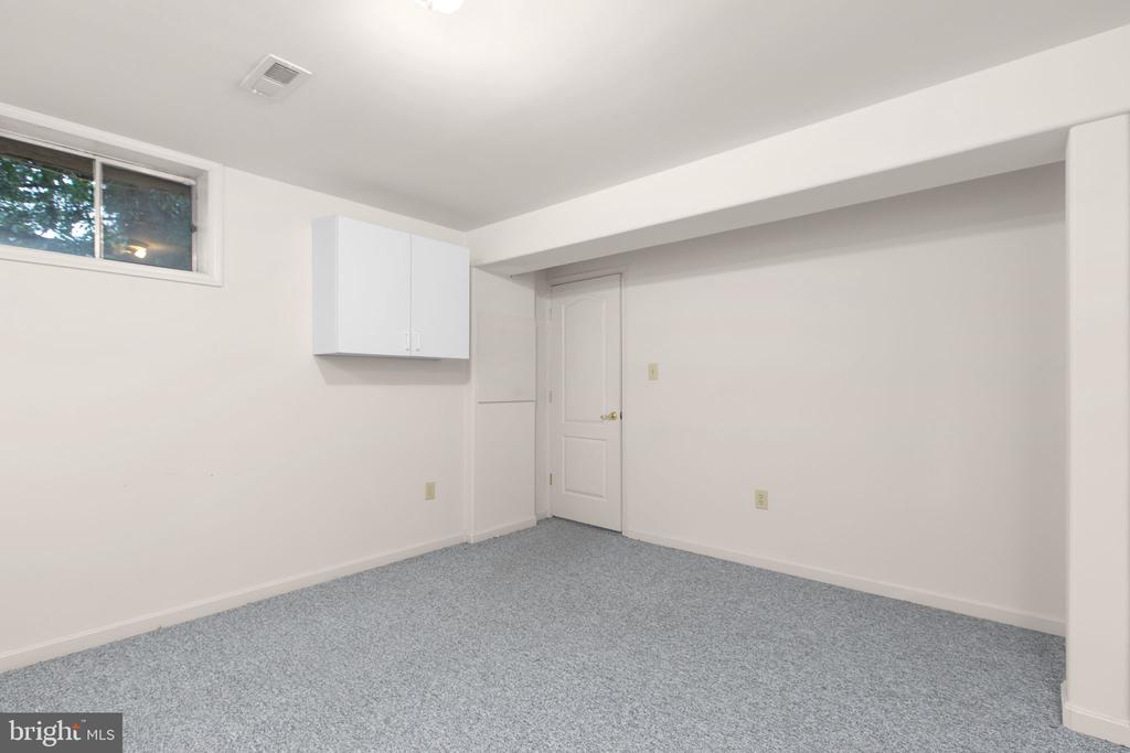 10109 COLECHESTER DRIVE