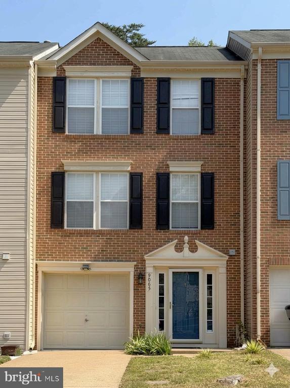 9905 GRASS MARKET COURT
