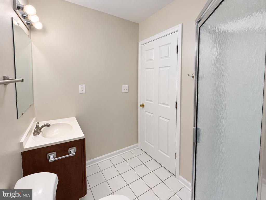 11724 CAMELOT WAY
