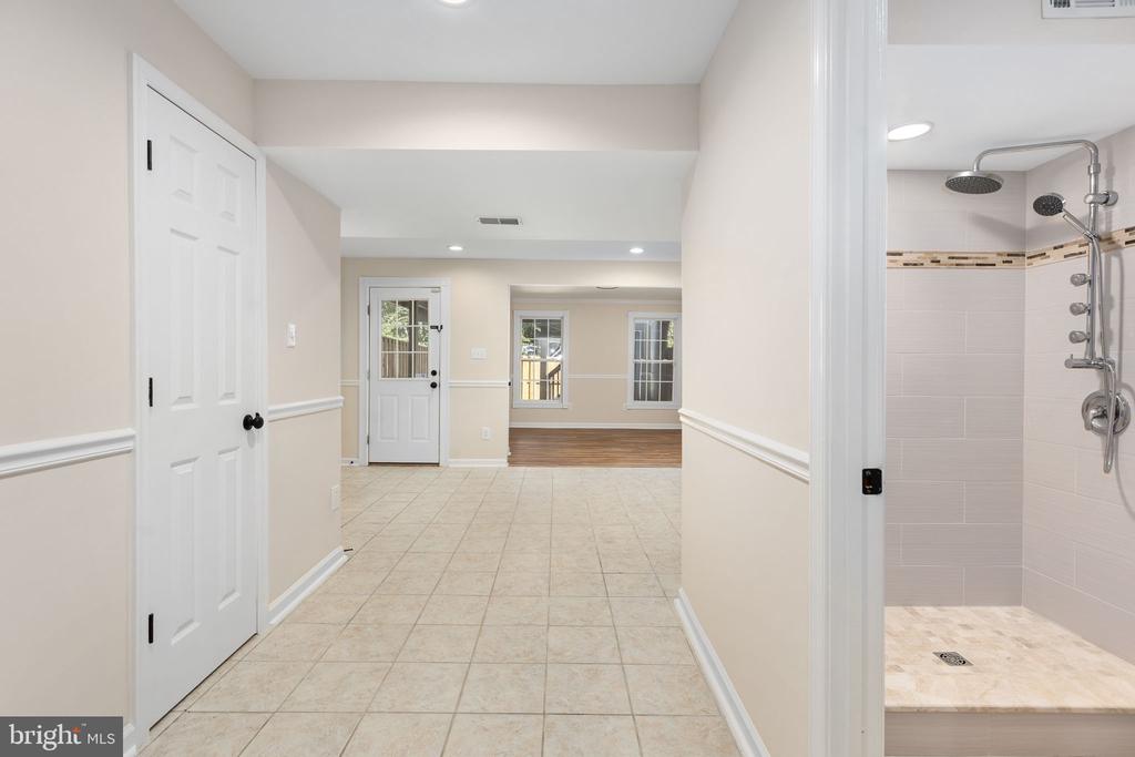 11203 GANDER COURT