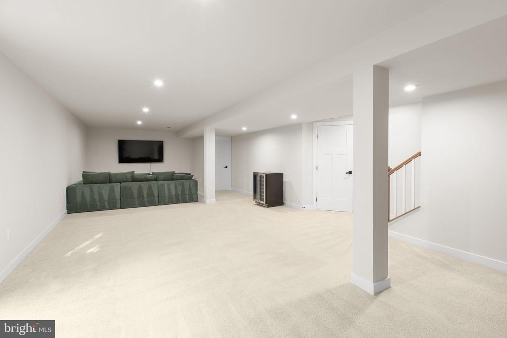 8524 SYLVANNAH DRIVE