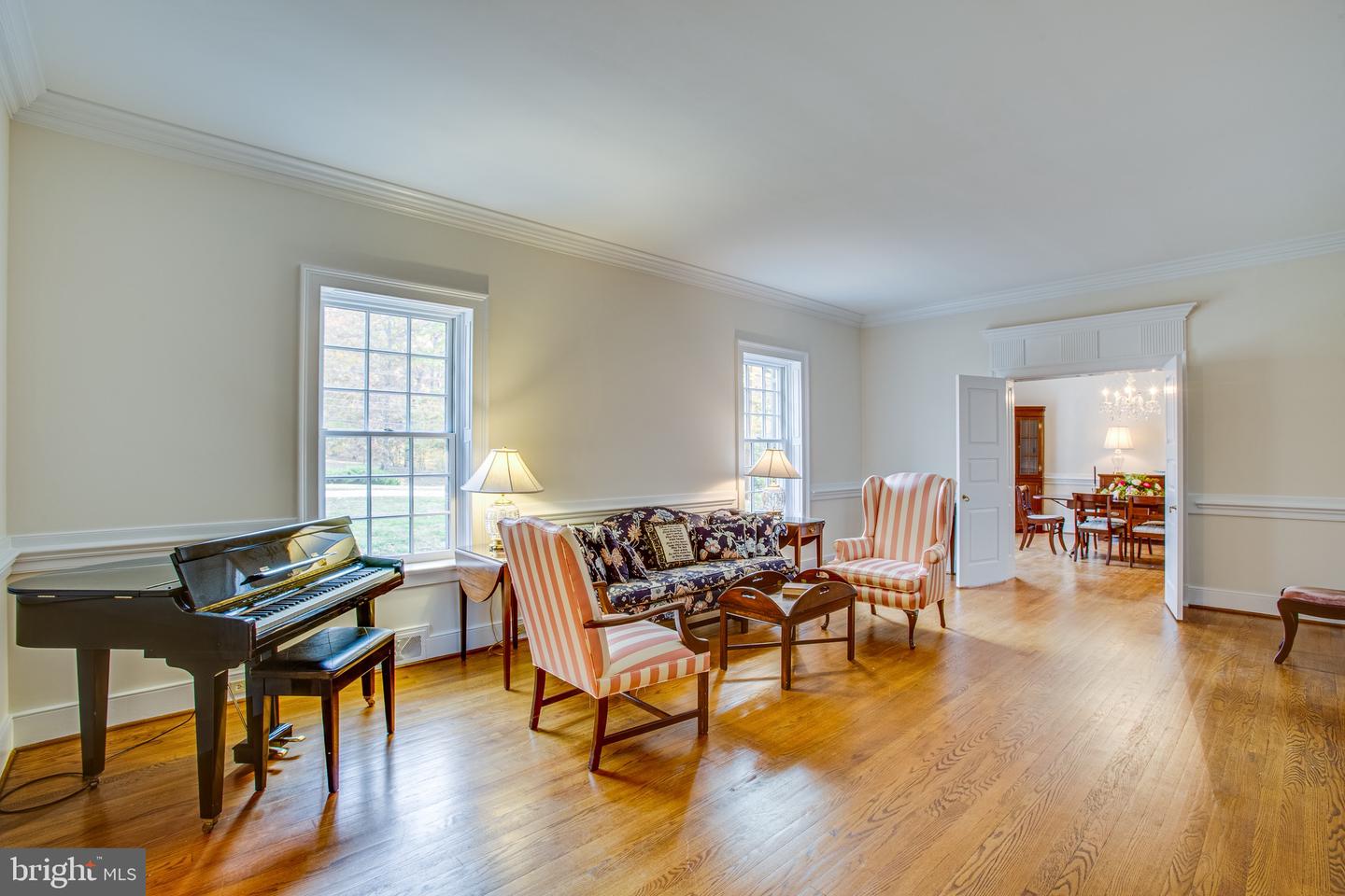 216 Lake Shore DRIVE