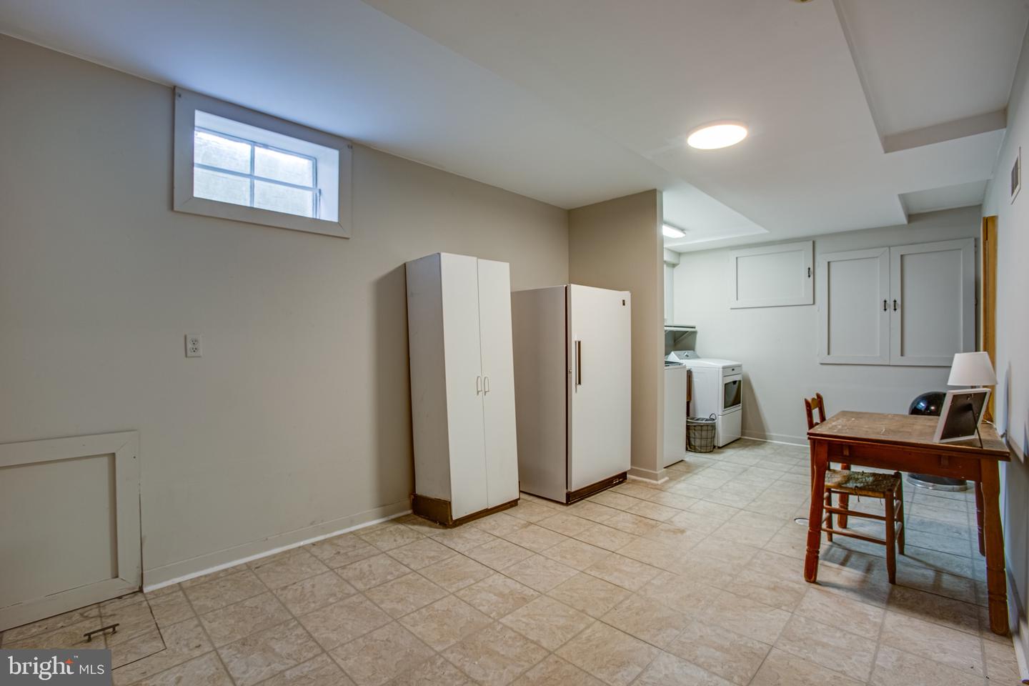 216 Lake Shore DRIVE