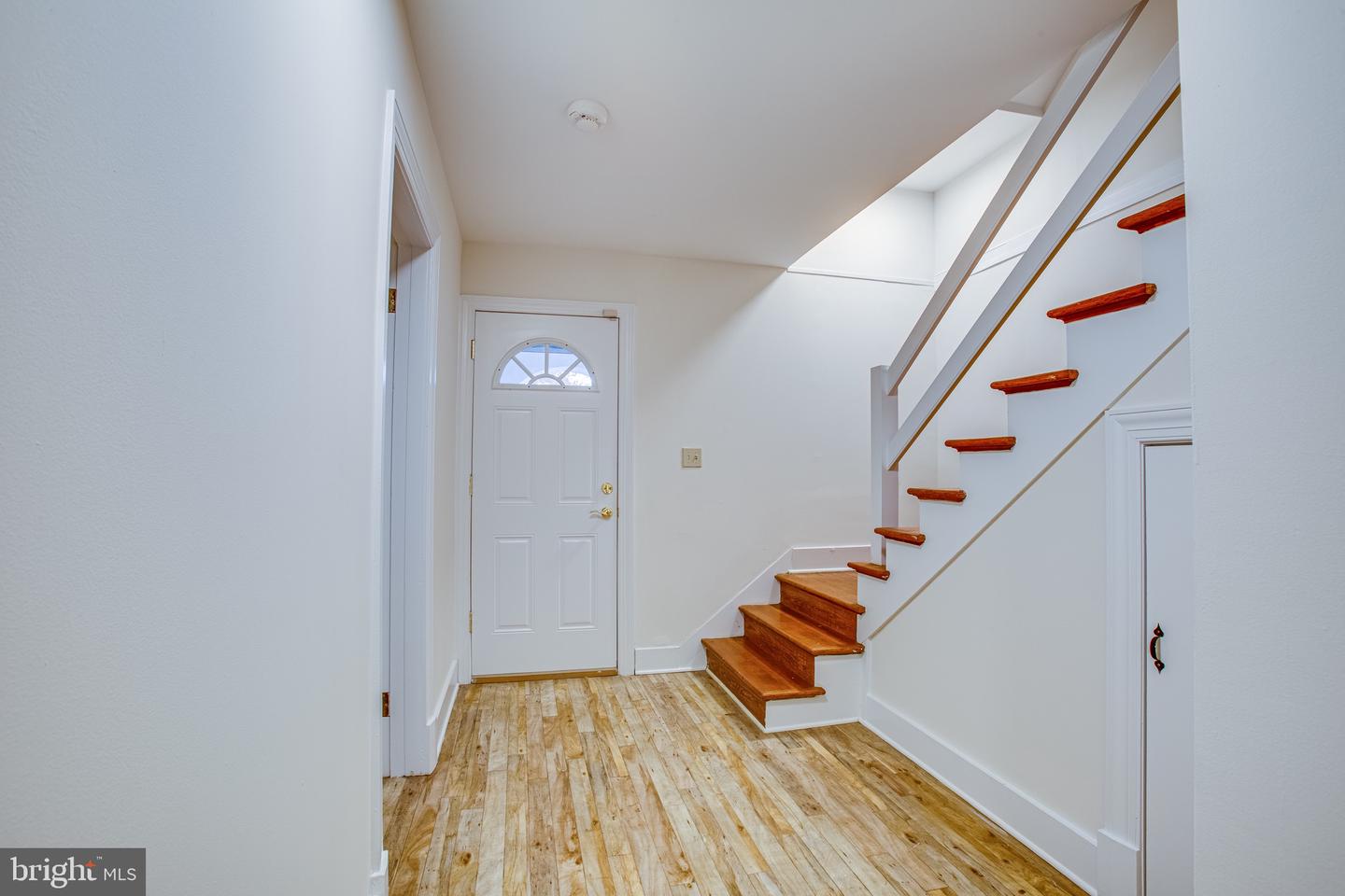 216 Lake Shore DRIVE