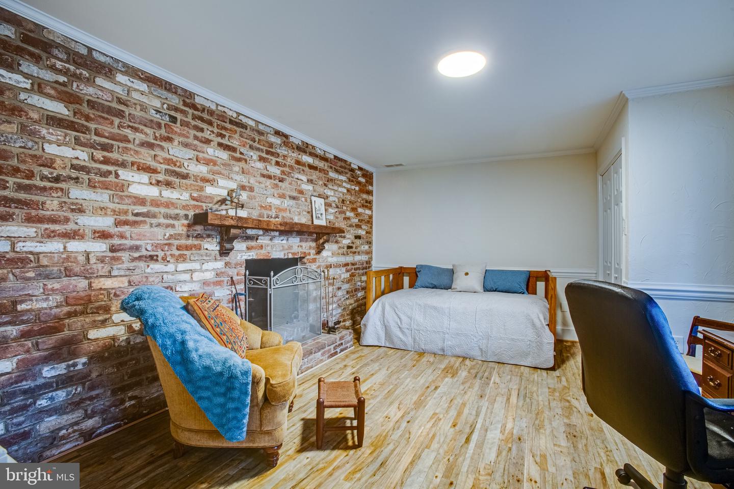 216 Lake Shore DRIVE