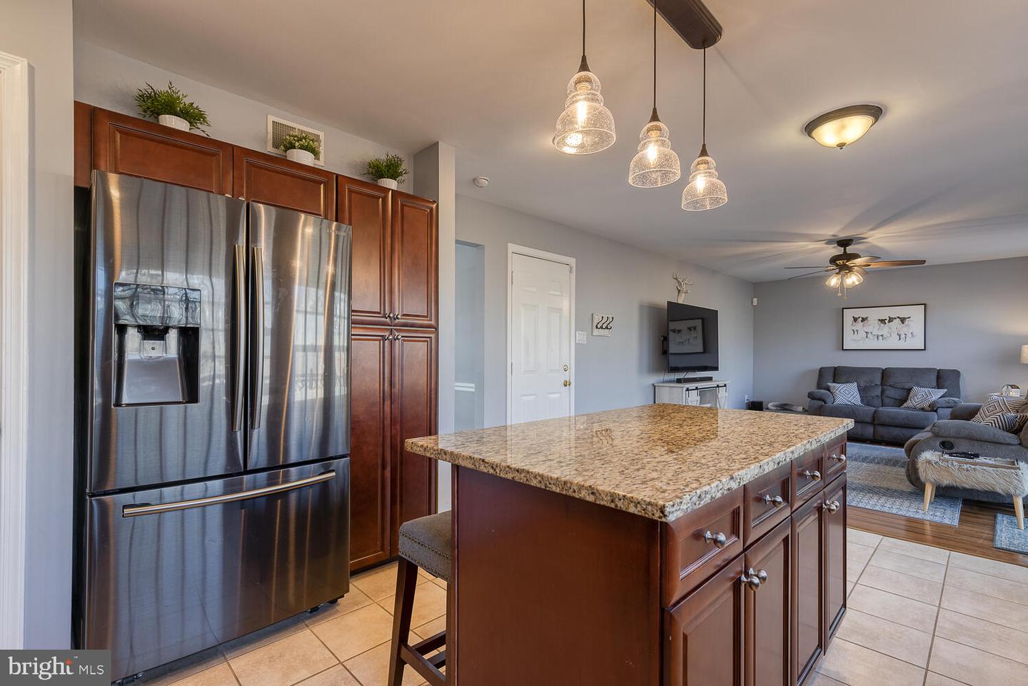 16 Larkwood COURT