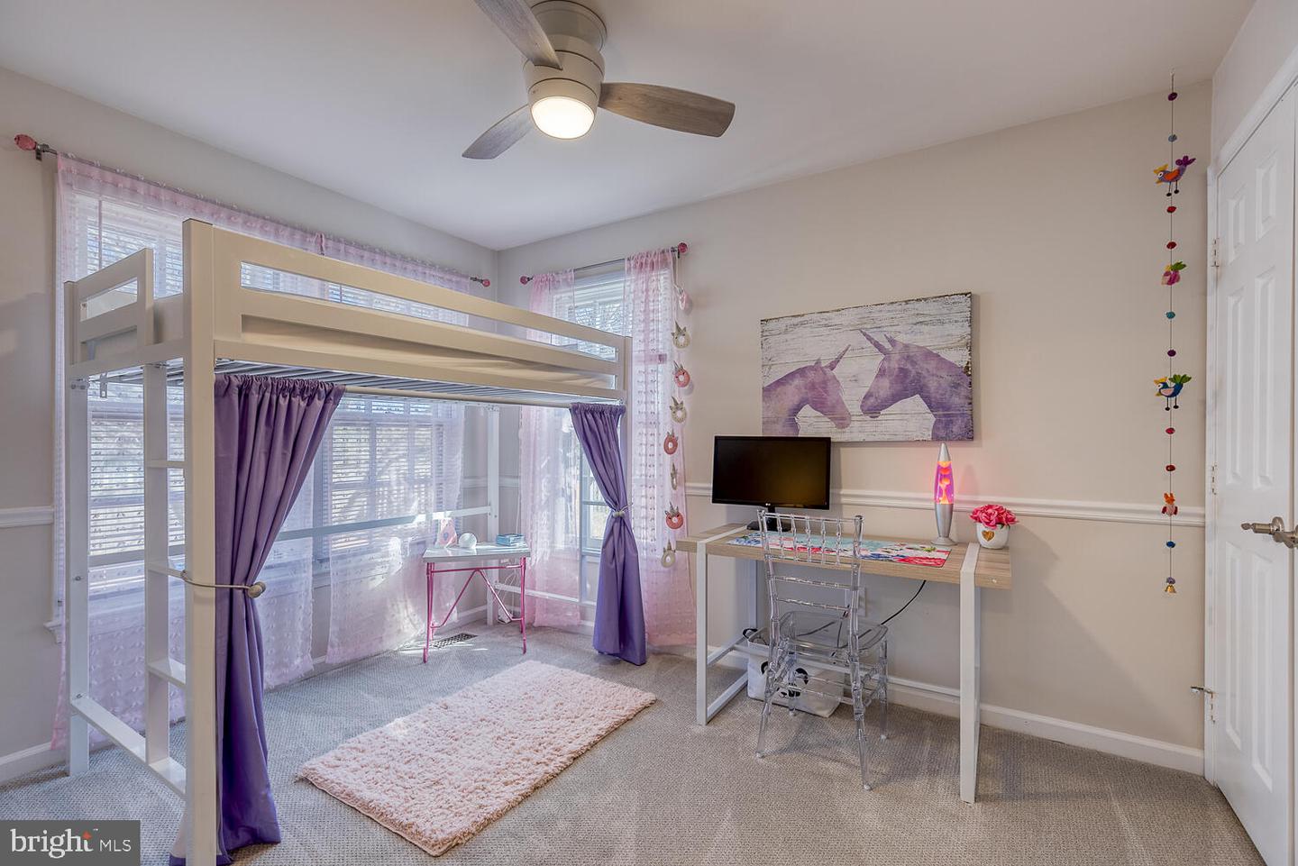16 Larkwood COURT