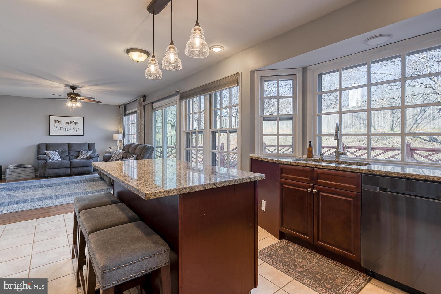 16 Larkwood COURT