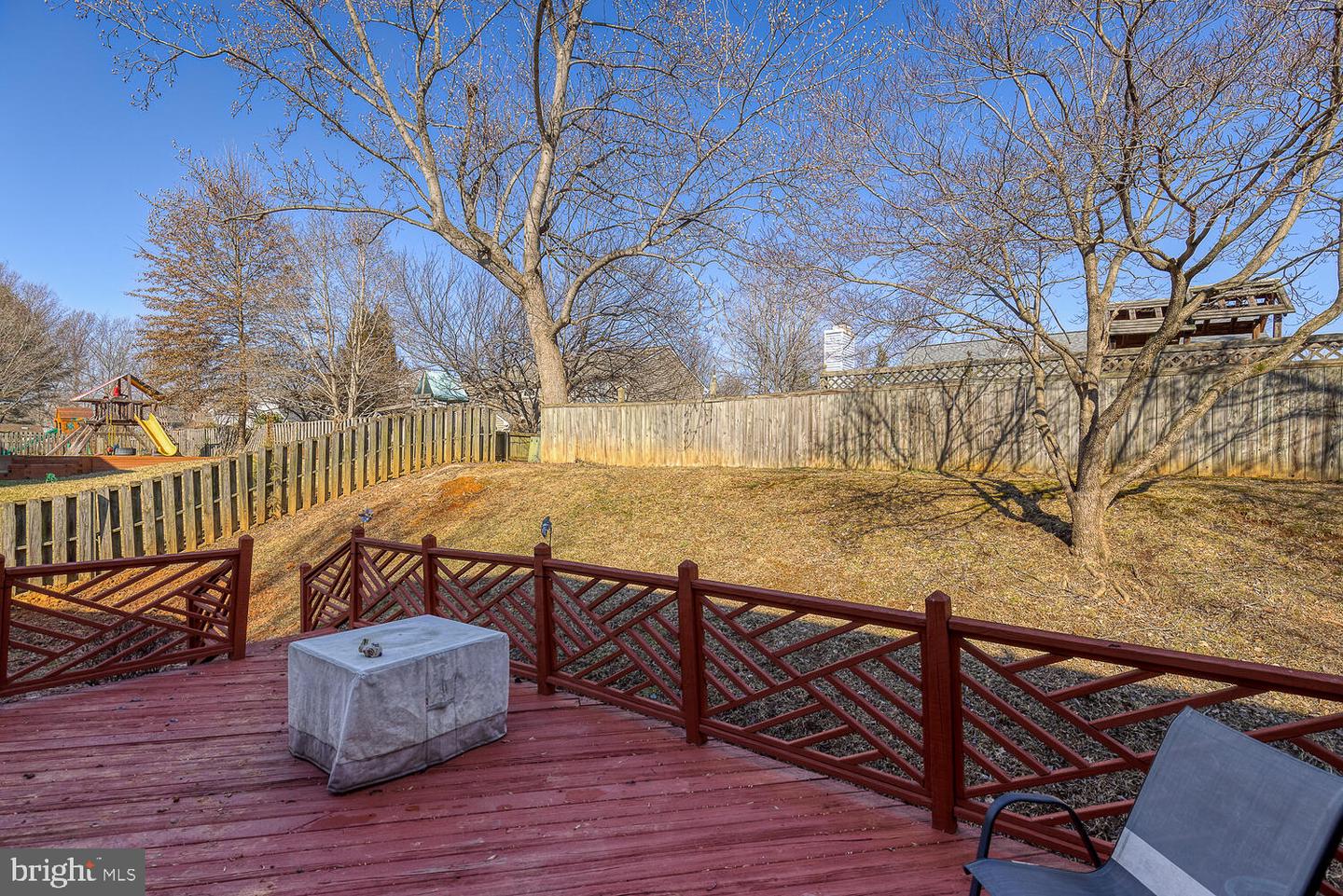 16 Larkwood COURT