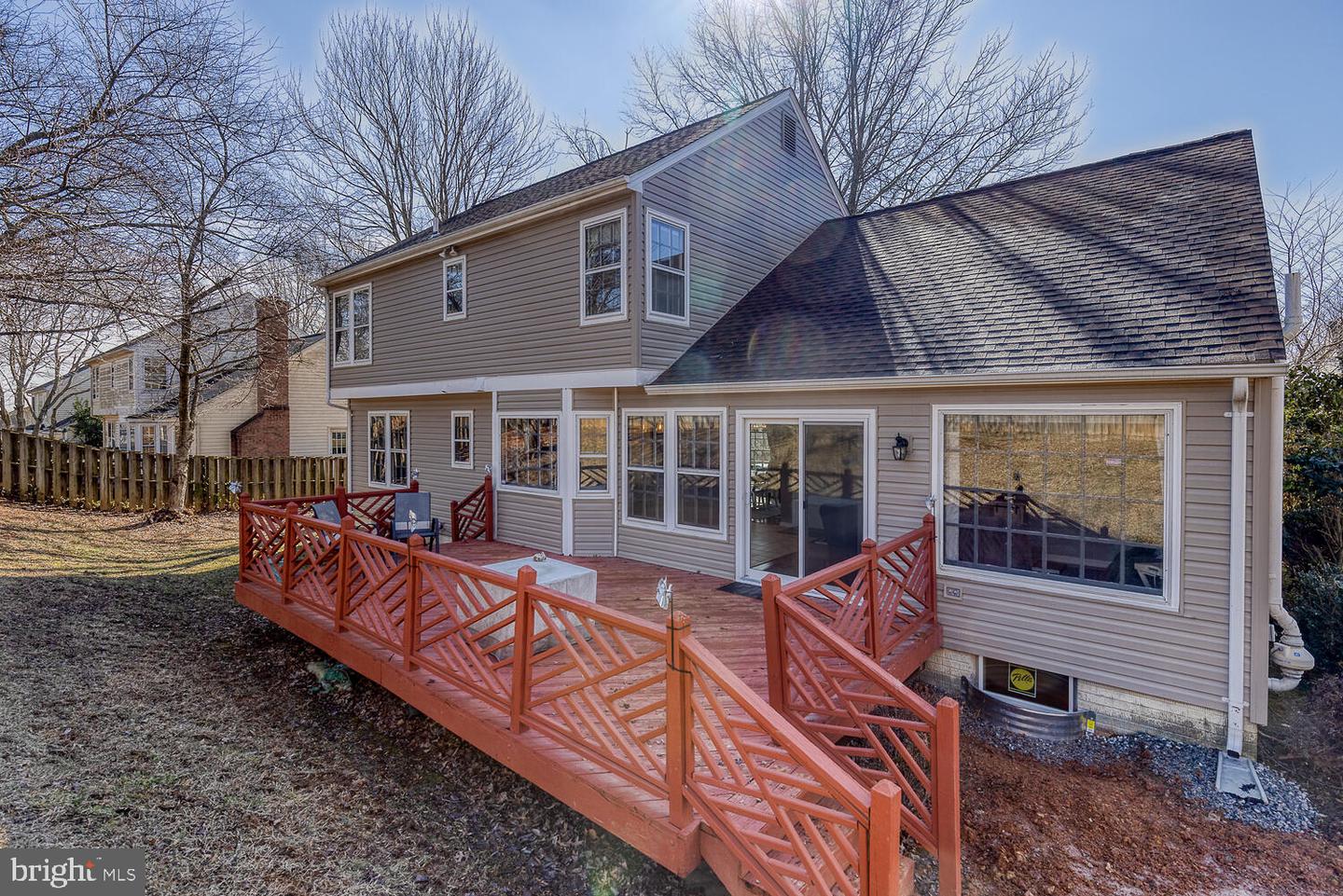 16 Larkwood COURT