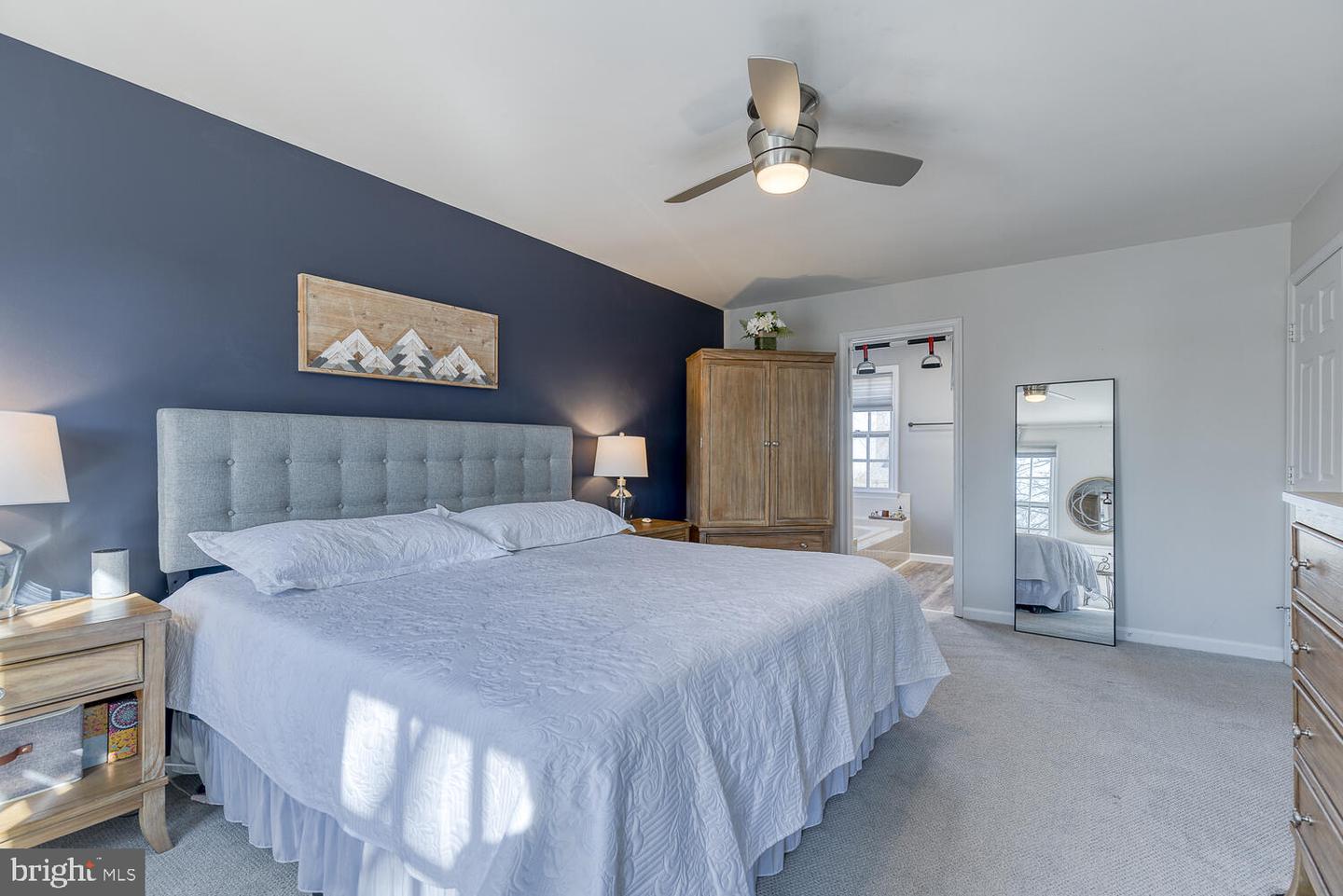 16 Larkwood COURT