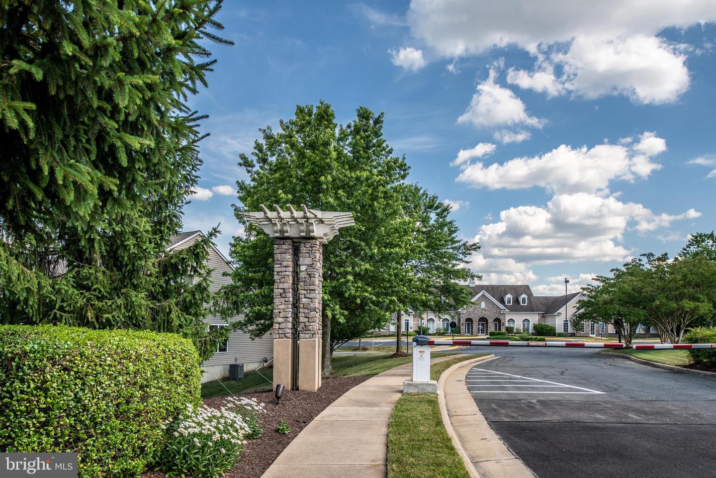 20 Hartford WAY Unit: 48-1