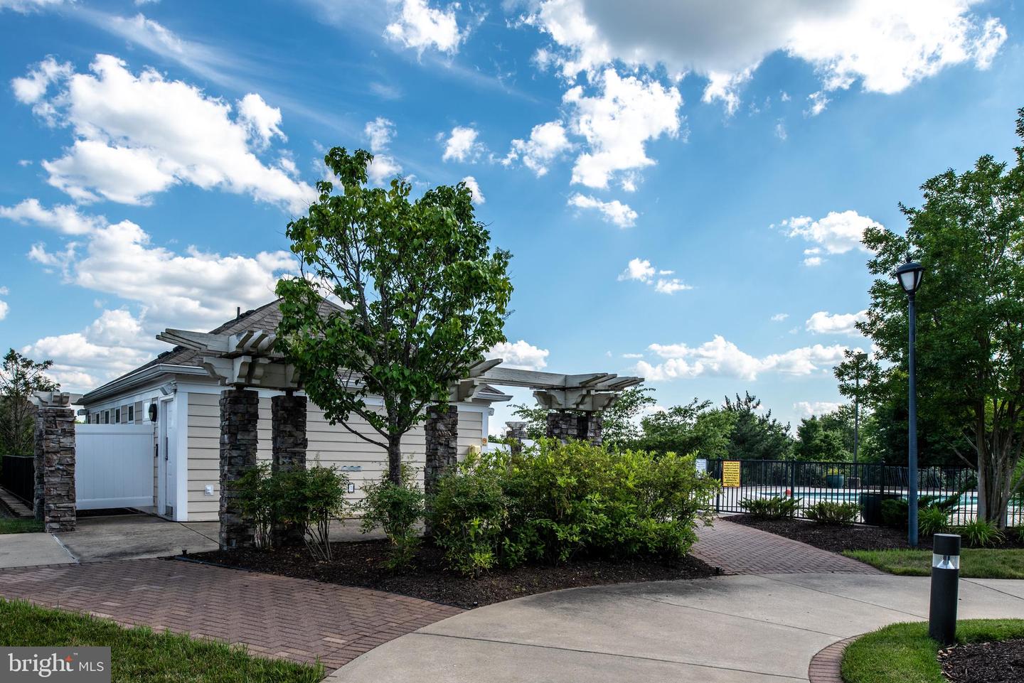 20 Hartford WAY Unit: 48-1