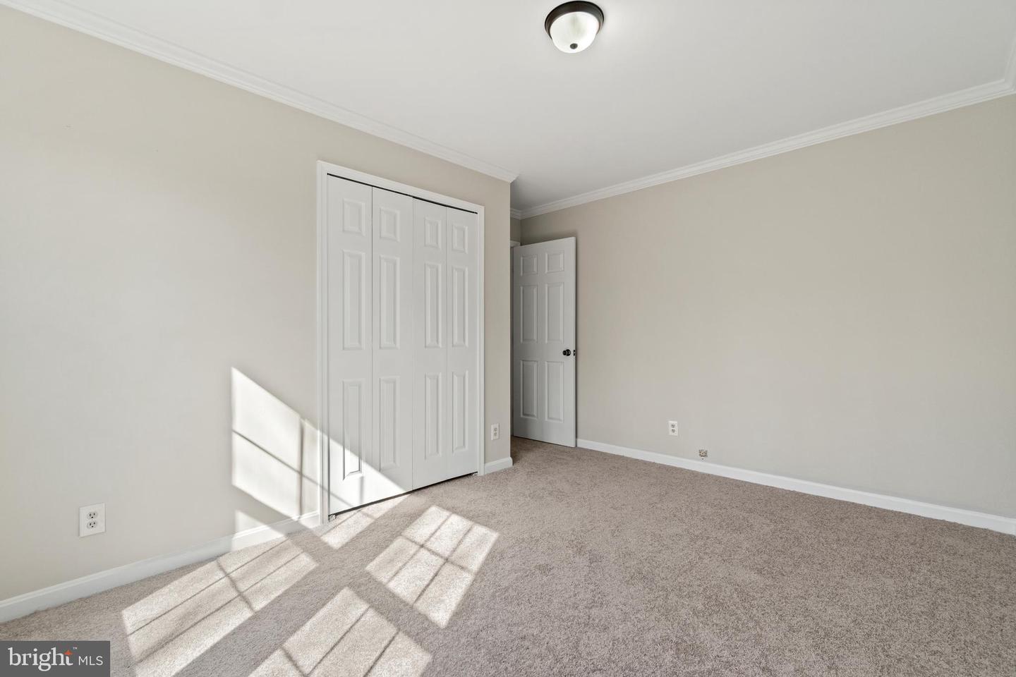 1009 Isabella DRIVE
