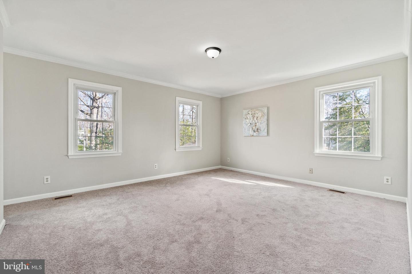 1009 Isabella DRIVE