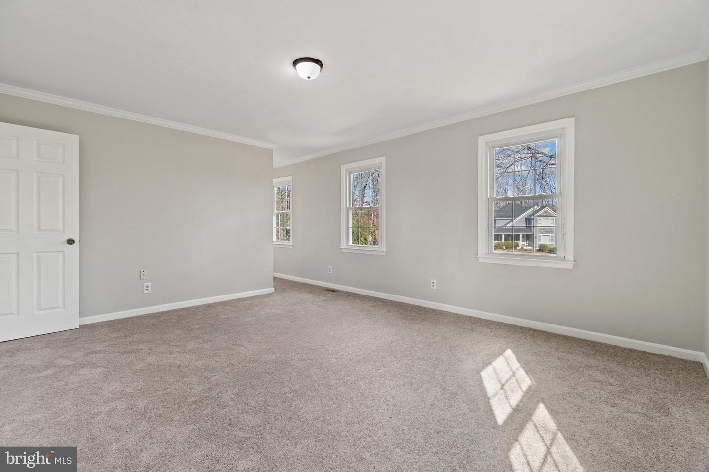 1009 Isabella DRIVE