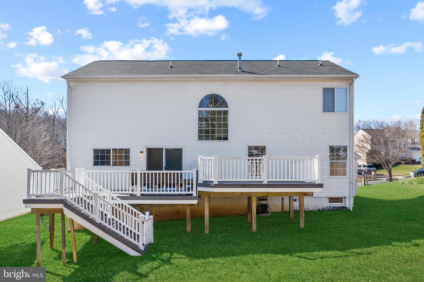 19 Sturbridge LANE