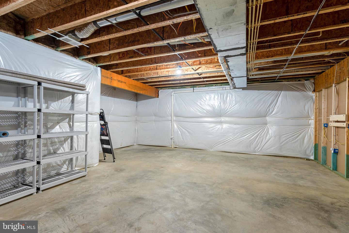 525 Apricot STREET