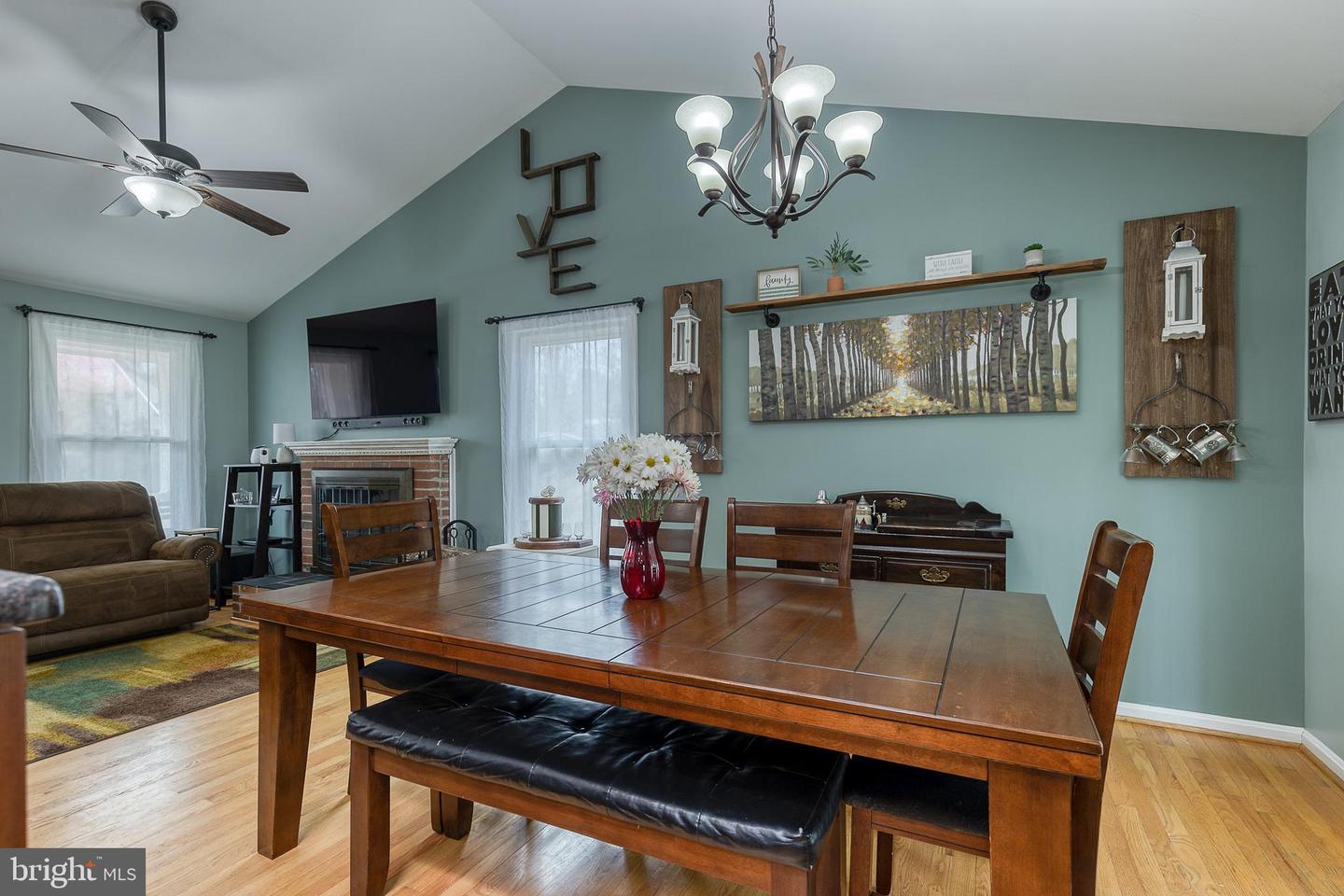 18 Settlers WAY