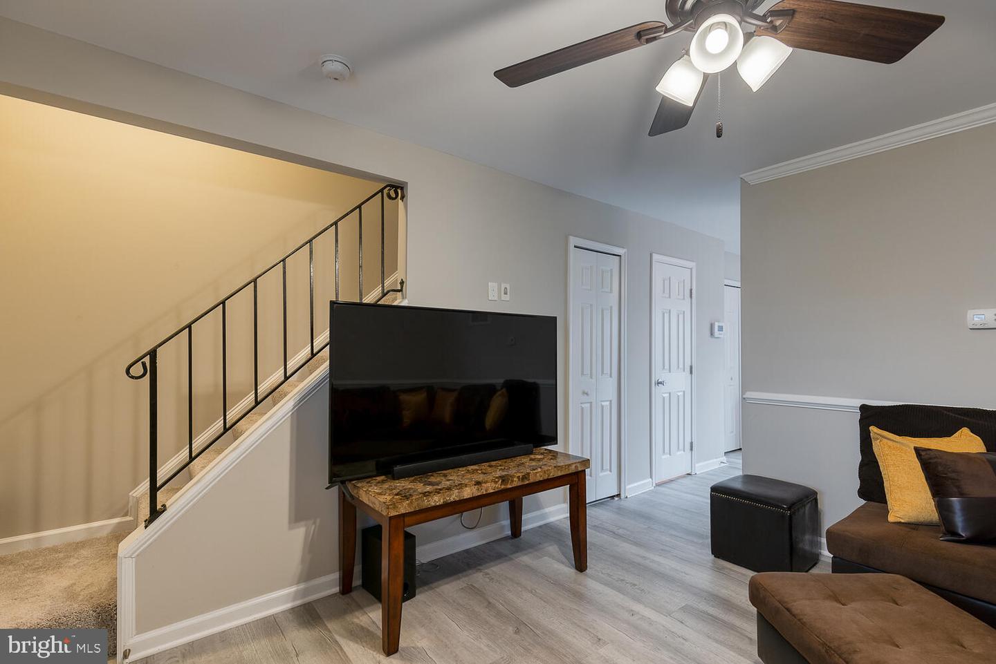 703 Madison COURT Unit: 18