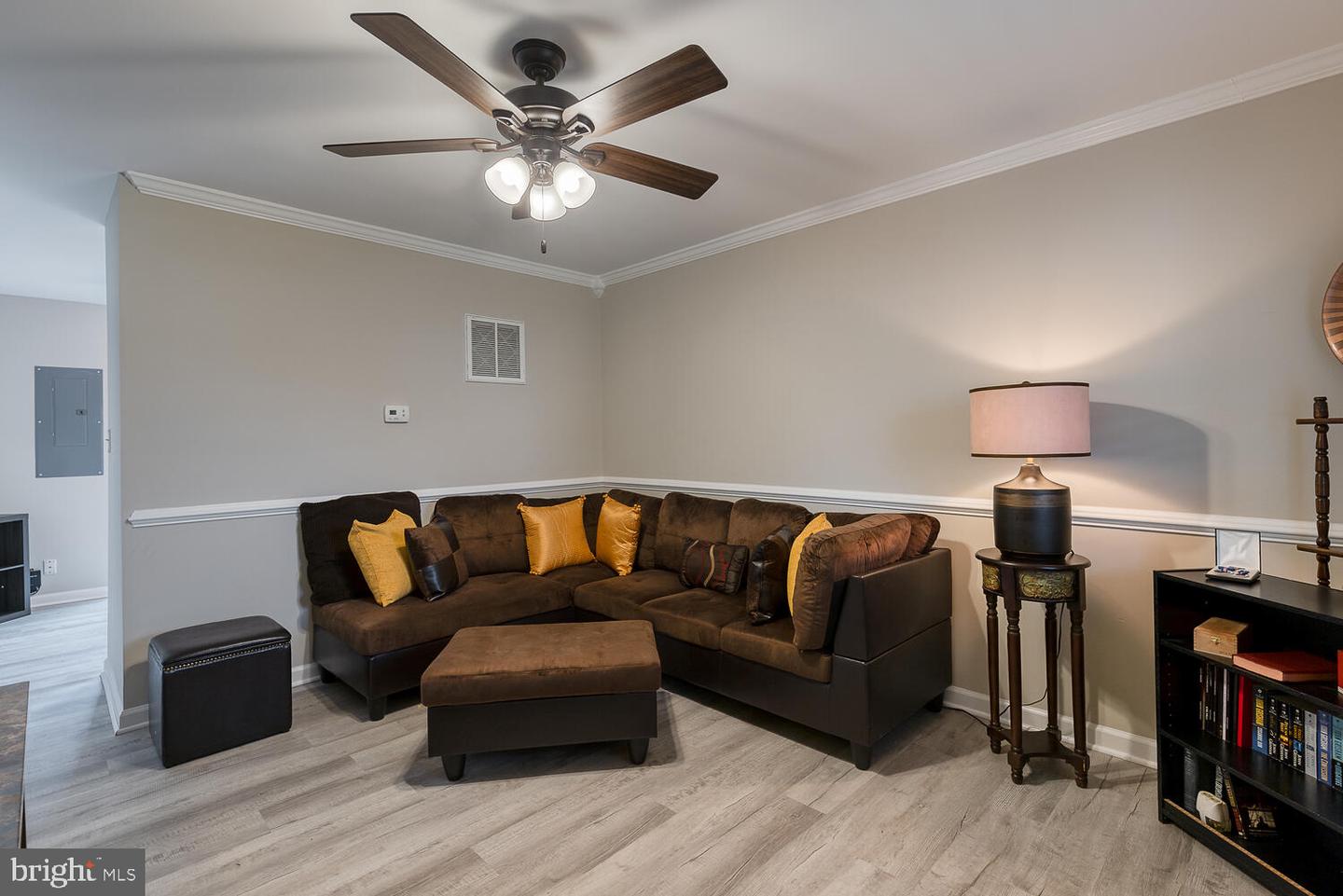 703 Madison COURT Unit: 18