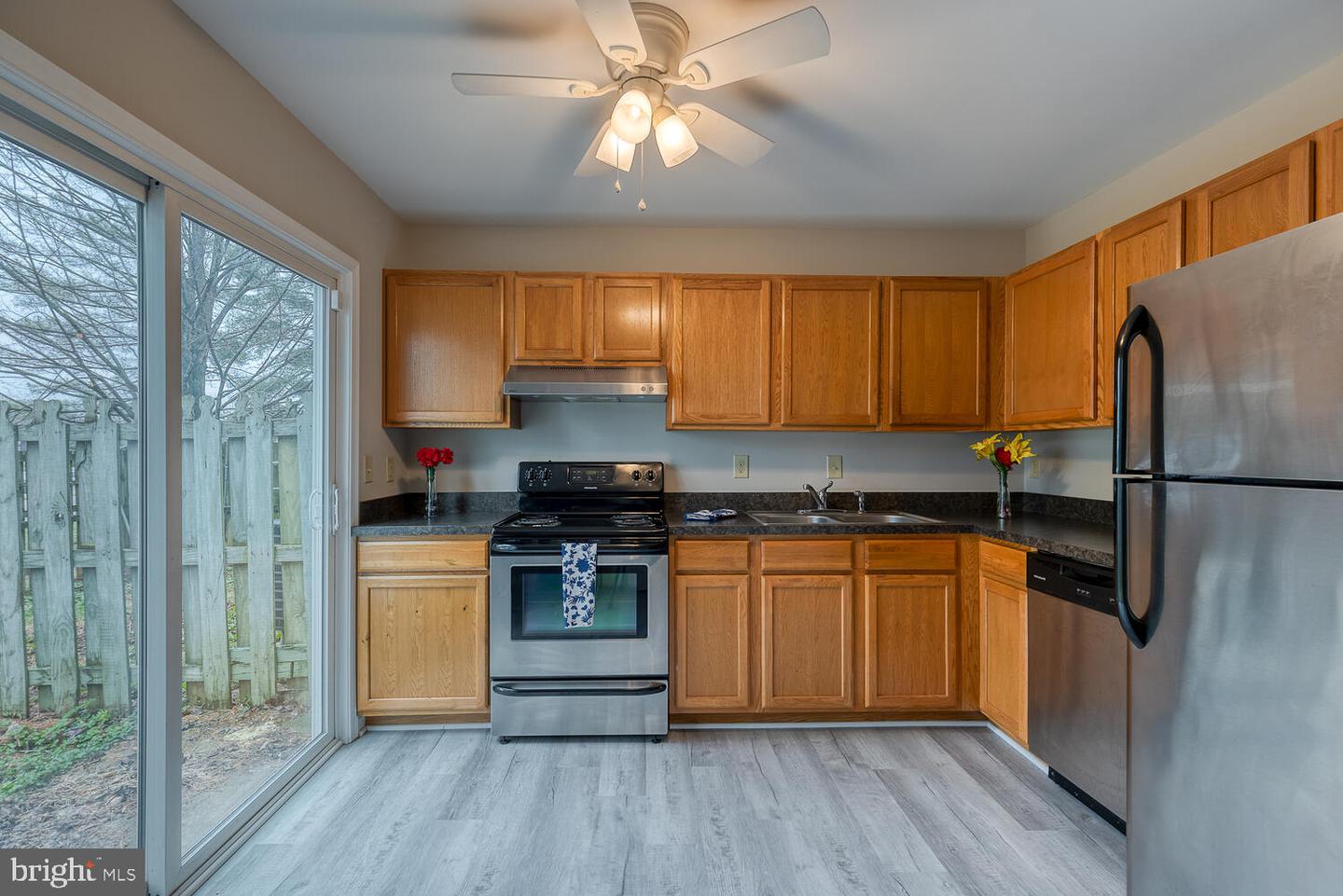 703 Madison COURT Unit: 18